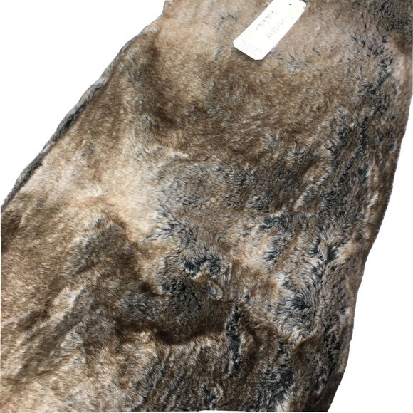 Nicole Miller Artelier Brown Faux Fur Throw Blanket 50x60 Luxury Designer NEW - Picture 2 of 8